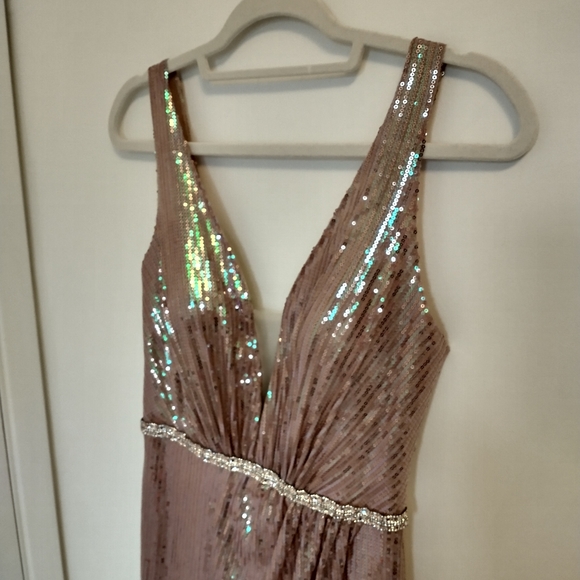 Rose Gold Sequin Mermaid Style Dress NWT - Picture 7 of 13